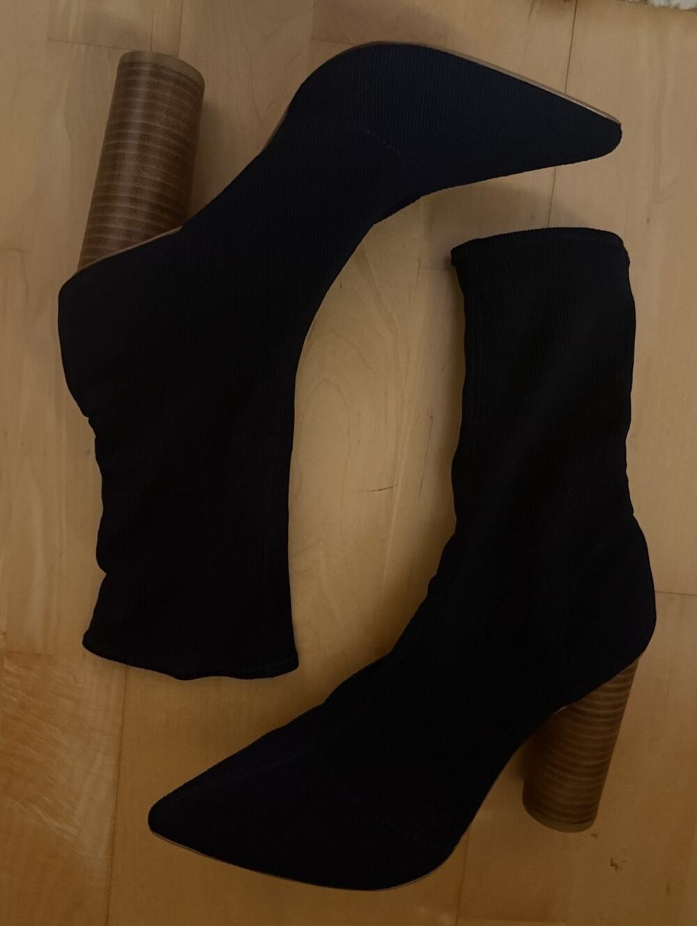 NEW Jaggar Navy Blue Knit Sock Bootie Heels 38